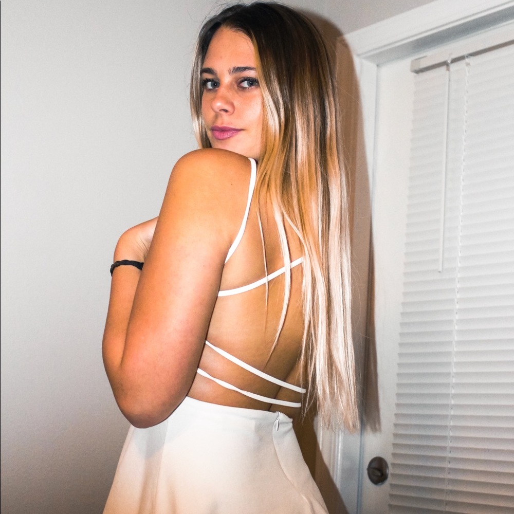White Lulus dress